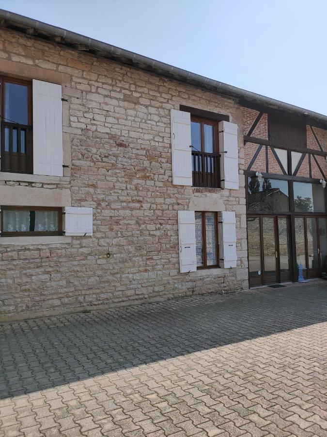 Bed and Breakfast La Ferme Du Grand Faubourg Pont-de-Vaux Esterno foto
