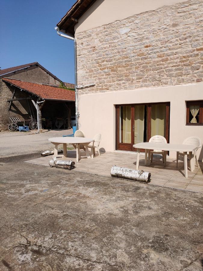 Bed and Breakfast La Ferme Du Grand Faubourg Pont-de-Vaux Esterno foto