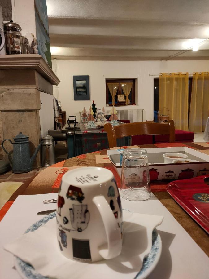 Bed and Breakfast La Ferme Du Grand Faubourg Pont-de-Vaux Esterno foto