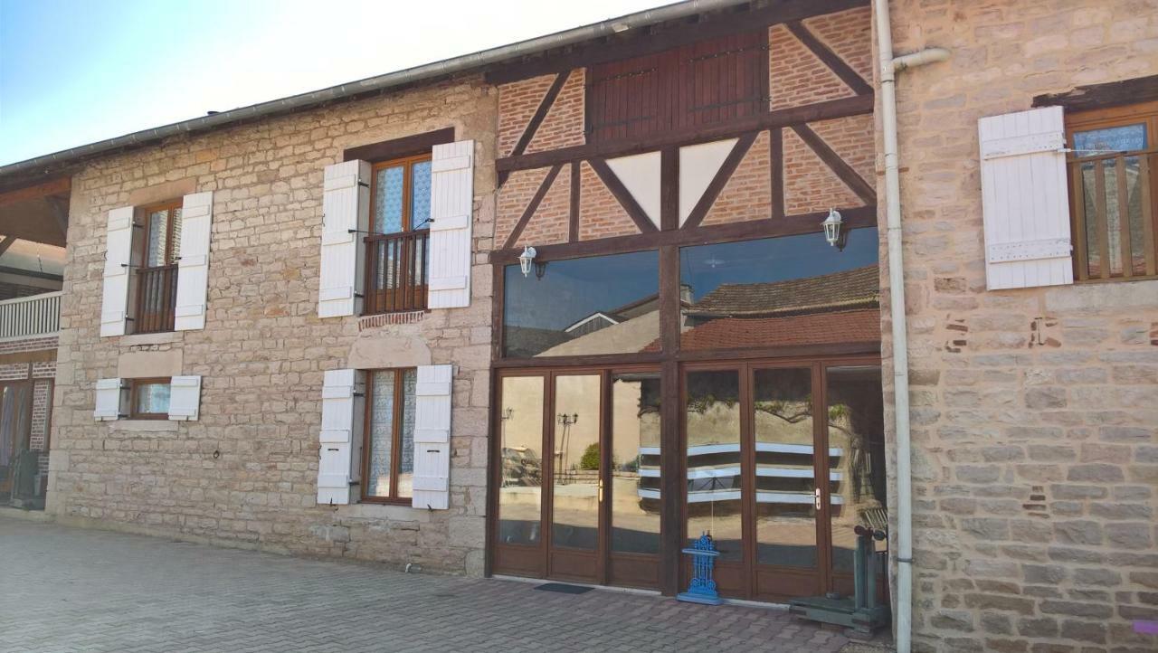 Bed and Breakfast La Ferme Du Grand Faubourg Pont-de-Vaux Esterno foto